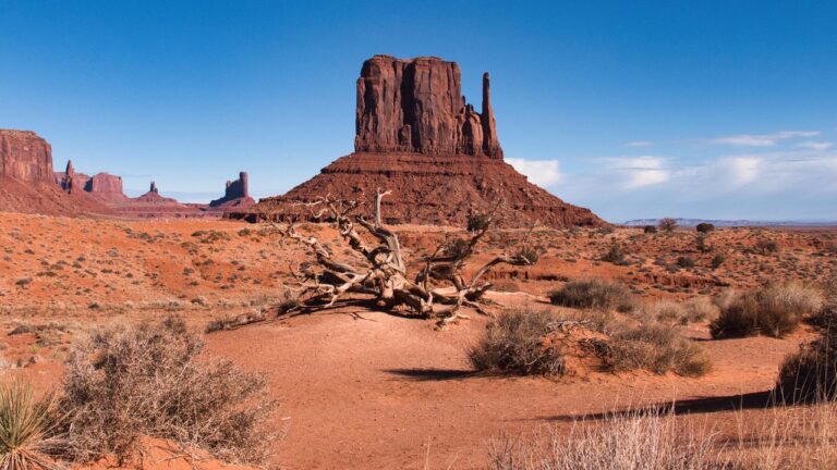 Arizona – atrakcje, Wielki Kanion, pustynne krajobrazy i czerwone skały Monument Valley
