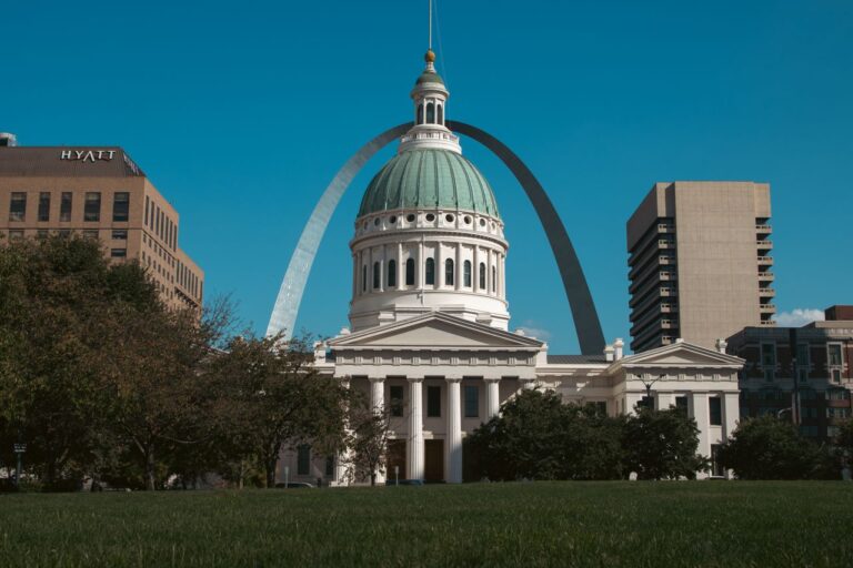 Missouri – atrakcje, St. Louis, Kansas City, jaskinie i Góry Ozark